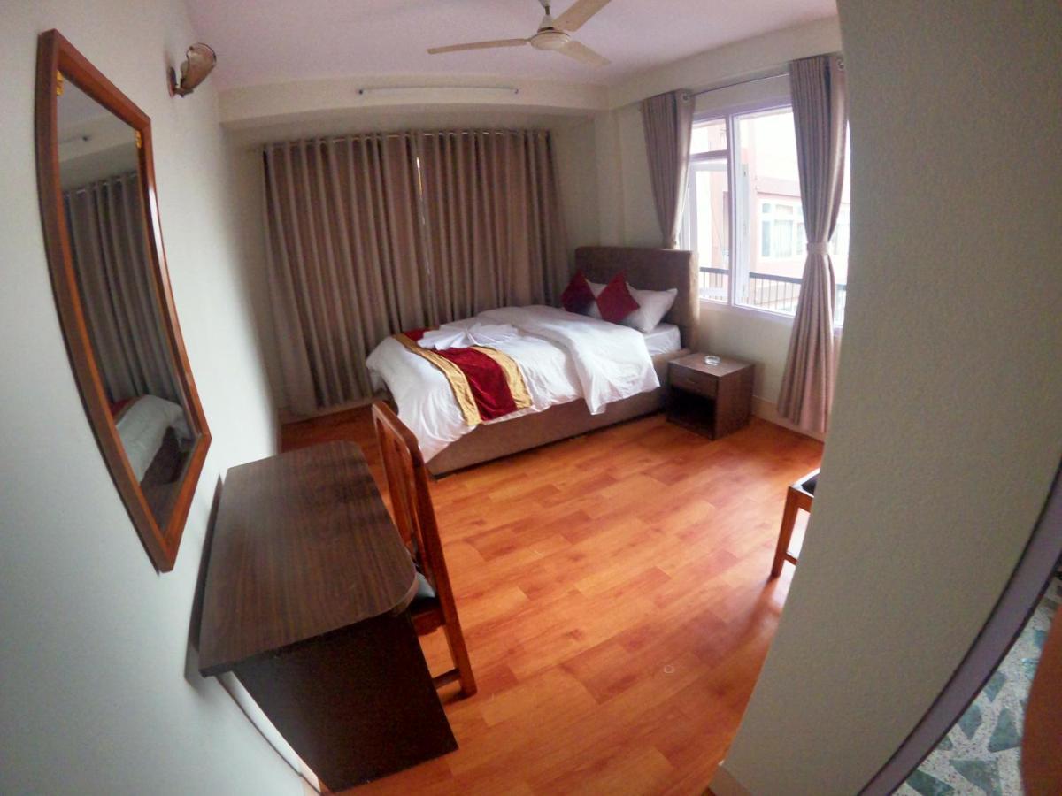 קטמנדו Om Tara Guest House Pvt Ltd מראה חיצוני תמונה
