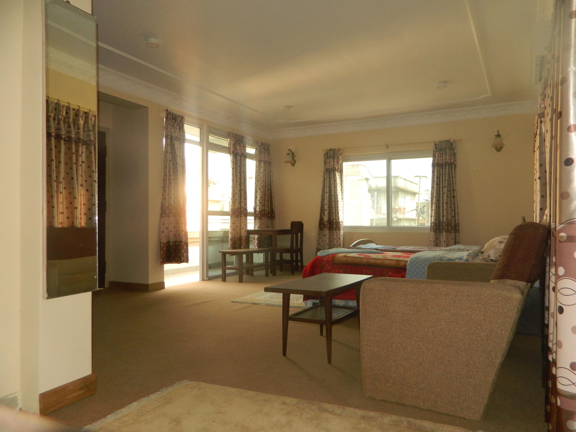 קטמנדו Om Tara Guest House Pvt Ltd מראה חיצוני תמונה